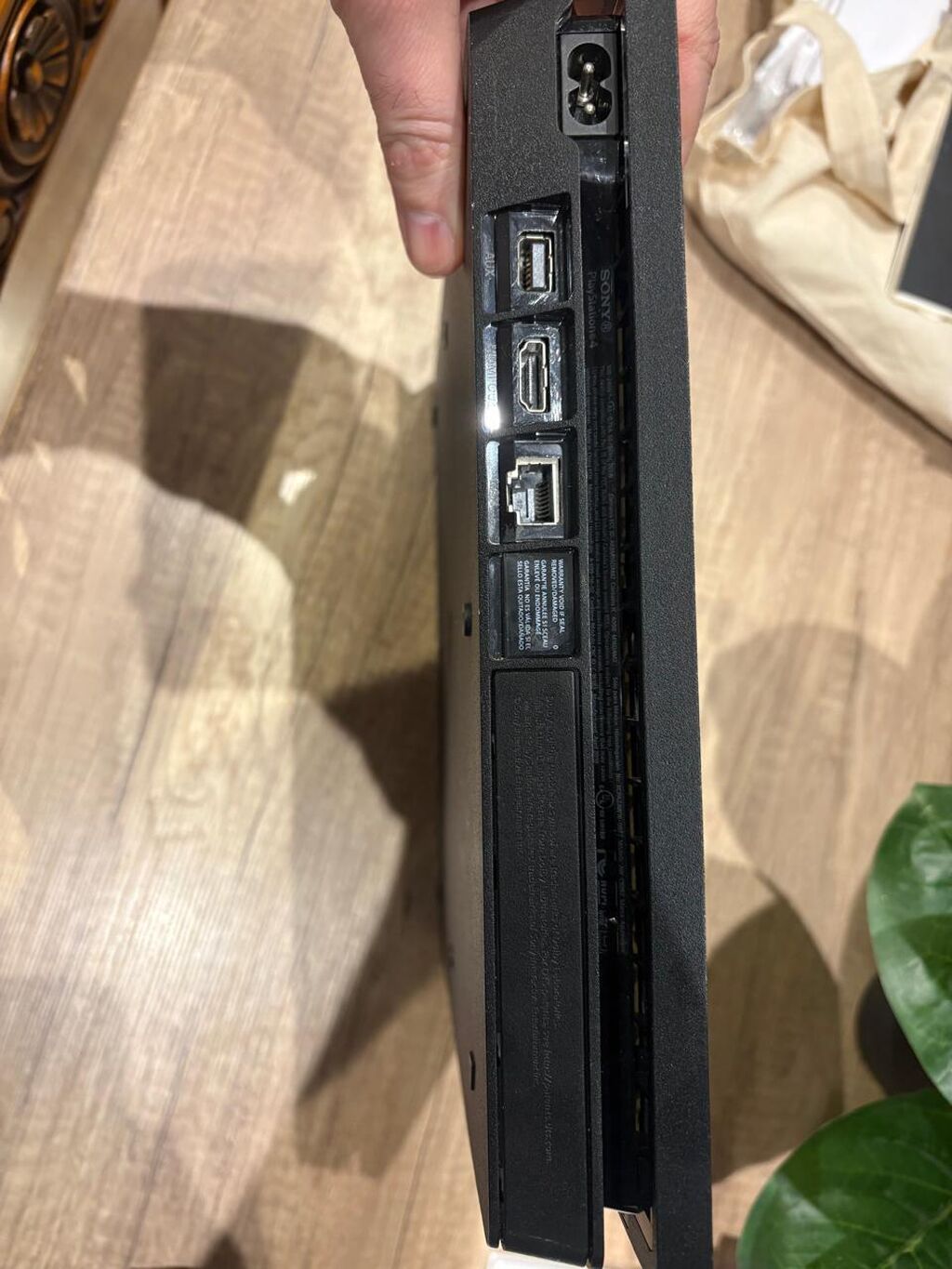 Sony PlayStation 4 Slim (model CUH‑2115B) oyun konsolu Xüsusiyyətlər — Elektronika, Bakı (7)