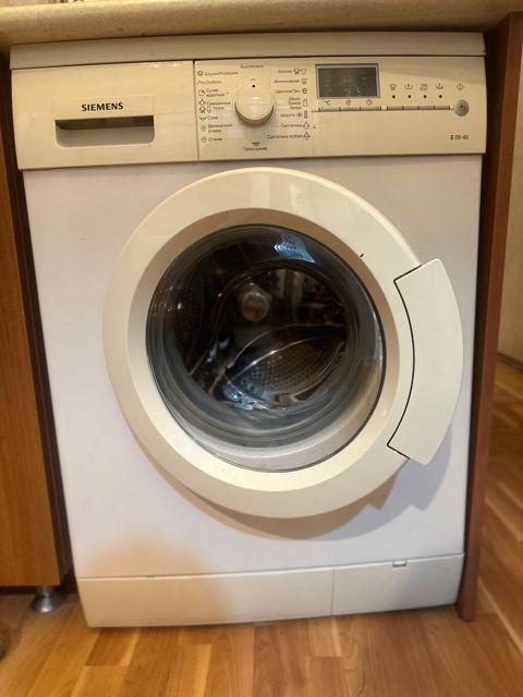 Simens 100 azn yaxşı işləyir köçlə bağlı satılır 9 cu mk 4813dm — Bakı