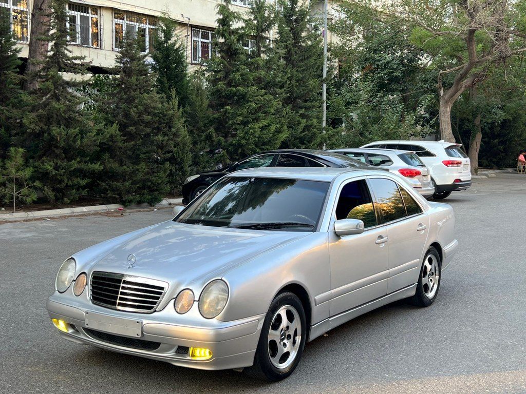 Mercedes E 220, 2.2 L, 2001 il, 590 000 km — Avtomobillər, Bakı (4)