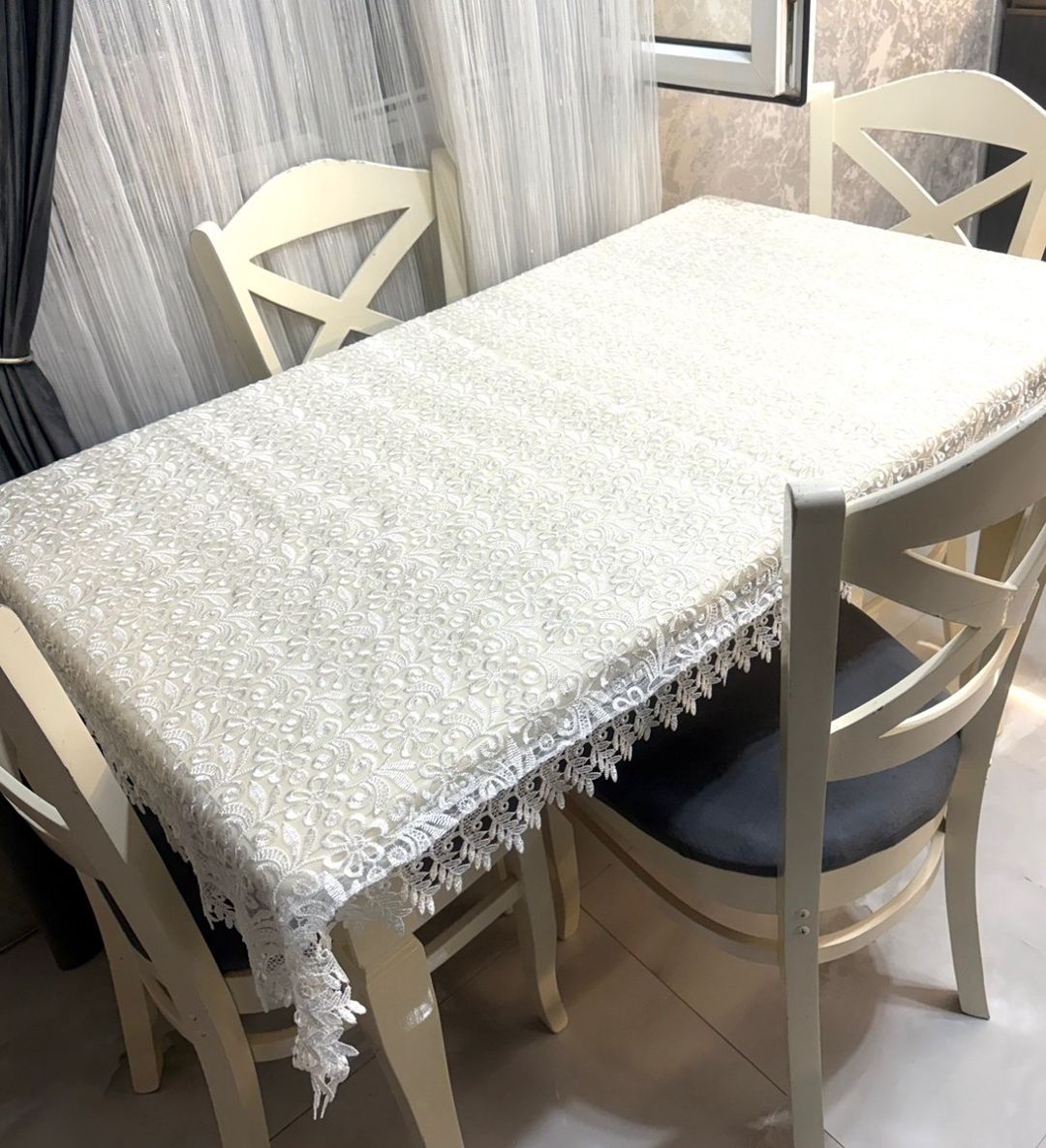 Masa və oturacaqlar — Mallar, Bakı (2)