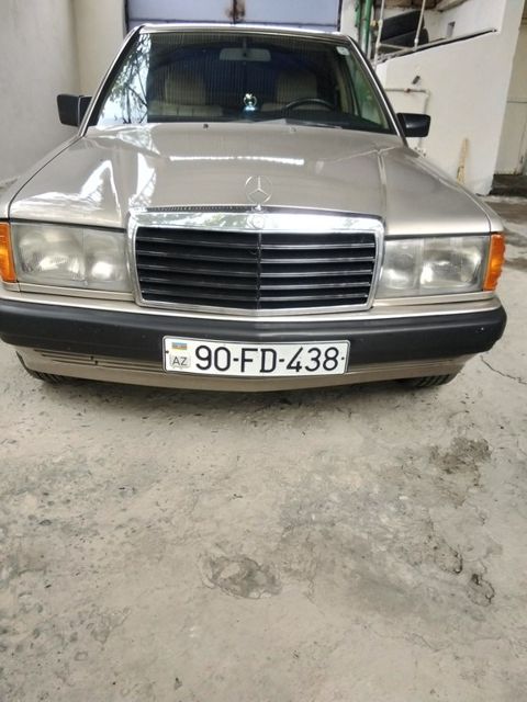 Mercedes 190, 2.0 L, 1990 il, 296 000 km — Göyçay