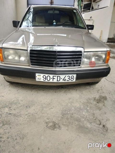 Mercedes 190, 2.0 L, 1990 il, 296 000 km