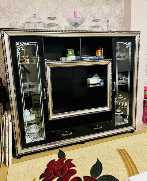 Çox səliqəli və möhkəm bir tv stenddi həmçinin servant kimi də — Qax