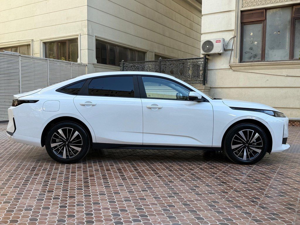 Changan Qiyuan A05, 1.5 L, 18.99 kWh, 2025 il, 21 000 km — Avtomobillər, Bakı (7)