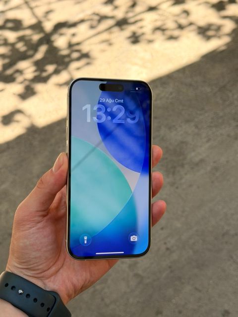 Apple iPhone 15 Pro White Titanium 128GB/8GB — Bakı
