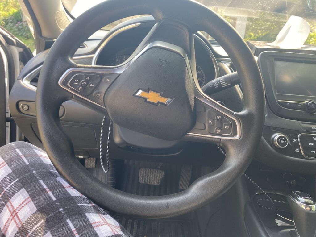 Chevrolet Malibu sedan – ağ rəng, zərif və dinamik dizayn — Avto, Bakı (9)