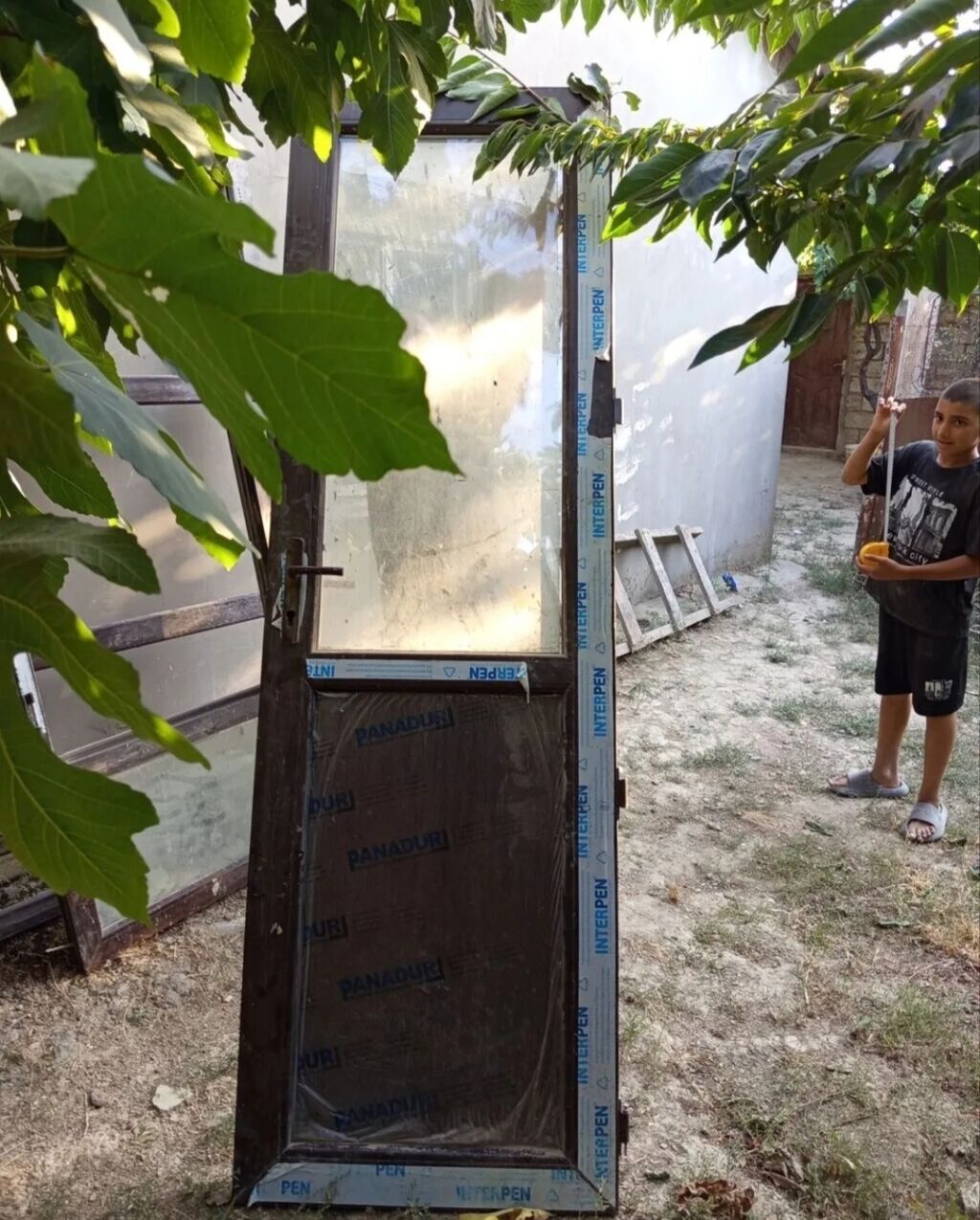 Plasdik qapi pencere desdi hamisi birlikde 100 azn — Mallar, Digah (8)