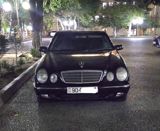 Mercedes E 220, 2.2 L, 2000 il, 287 452 km — Cars