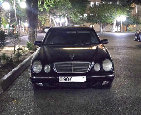 Mercedes E 220, 2.2 L, 2000 il, 287 452 km — Bakı