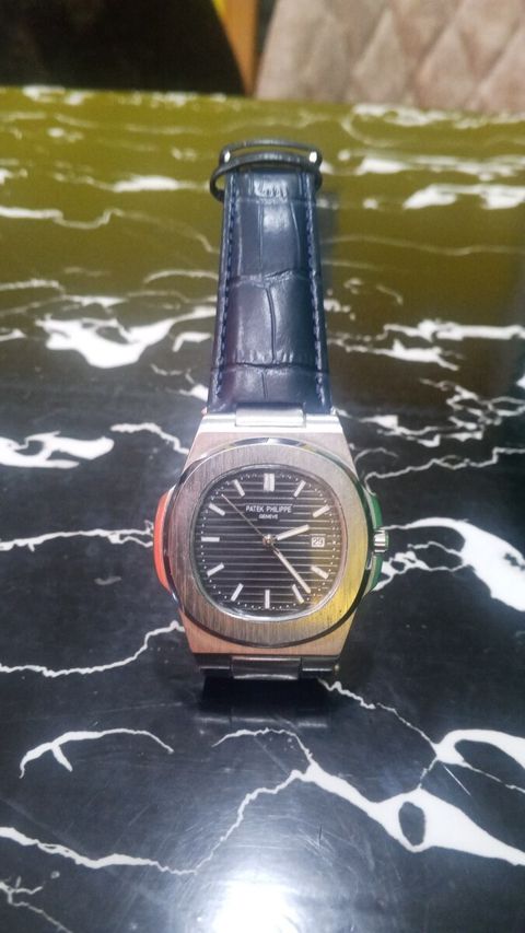 Qol saatı Patek Philippe — Bakı