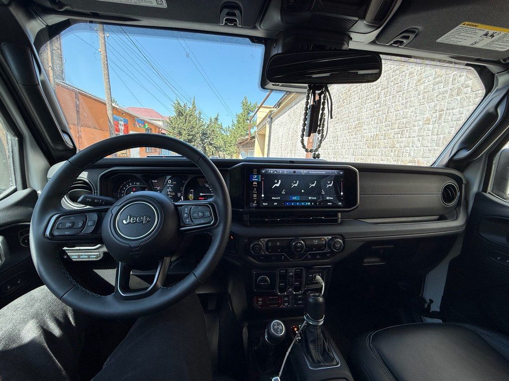 Jeep Wrangler, 2.0 L, 17.3 kWh, 2024 il, 29 000 km — Avtomobillər, Bakı (8)