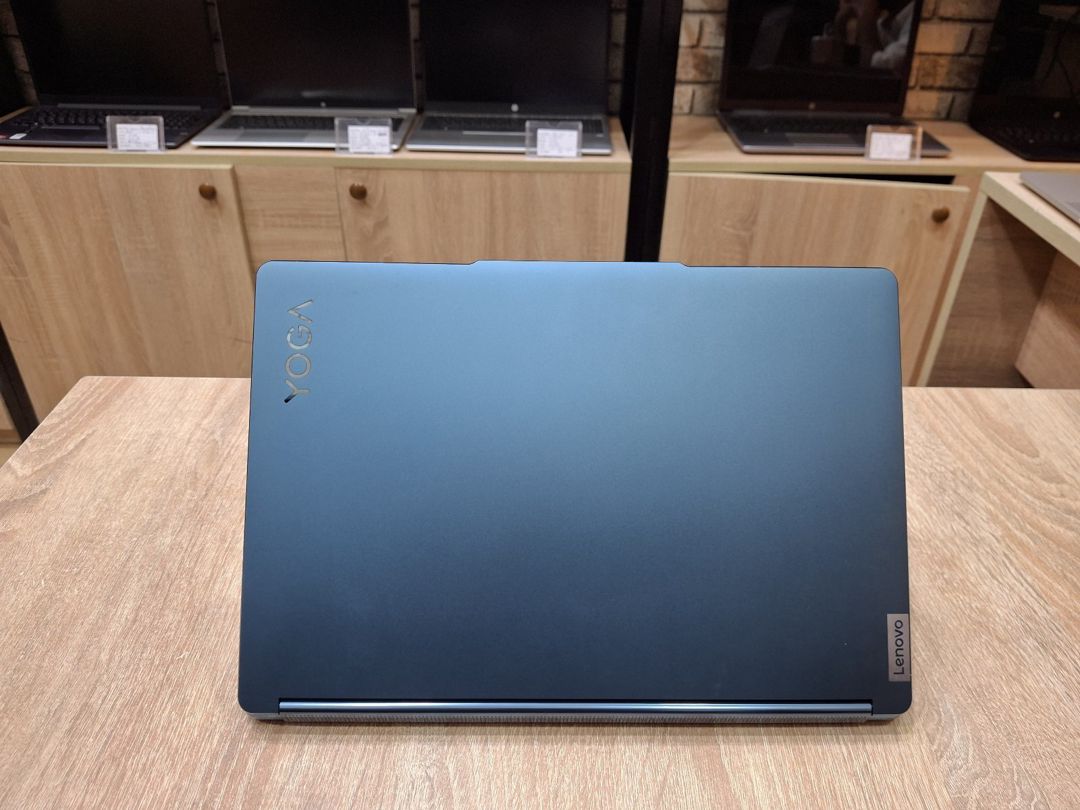 Lenovo Yoga Book 9 Ultra 7 32GB RAM 2x 2.8K — Elektronika, Bakı (8)