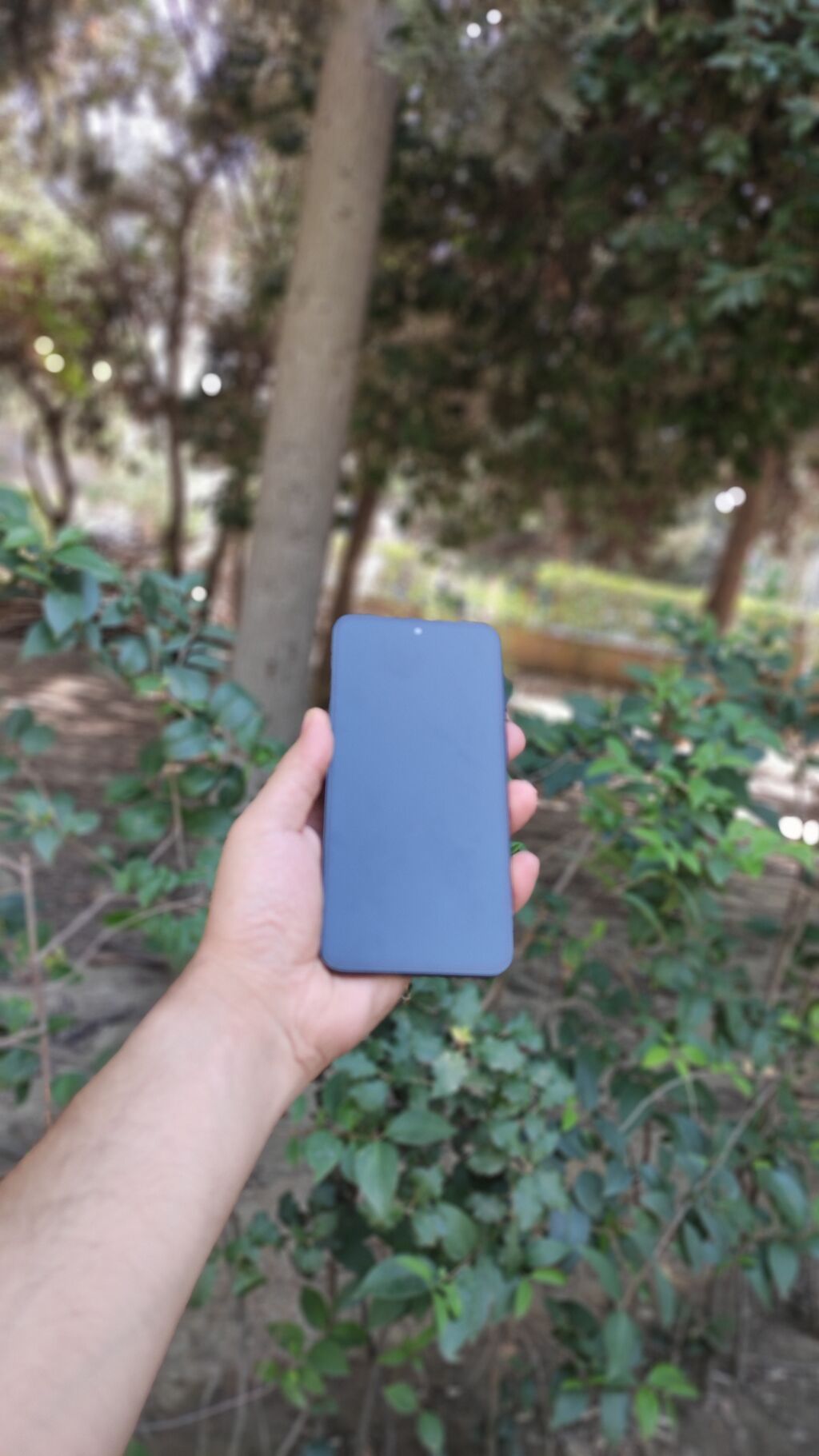 Barter var Smartfon – zərif tünd boz rəngli korpus, şüşəparıltılı arxa — Elektronika, Bakı (2)