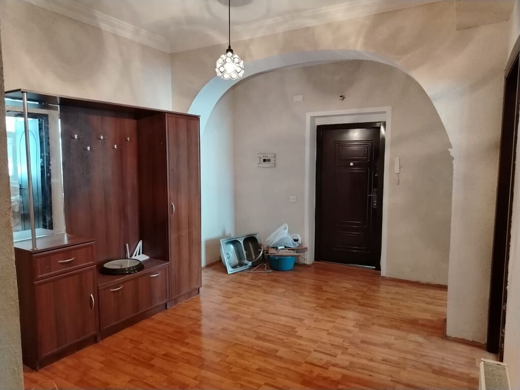 Unavm 3 mkr dairəsi ilə 20nyanvar metrosuun yani liftde var 2 dene — Daşınmaz əmlak, Şirvan (8)