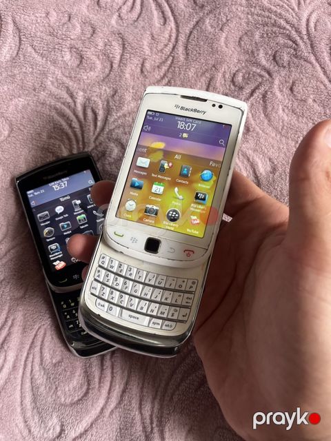 Blackberry Torch 9800 — Digah