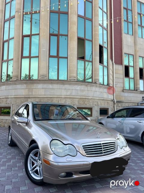 Mercedes C 230, 1.8 L, 2000 il, 442 411 km