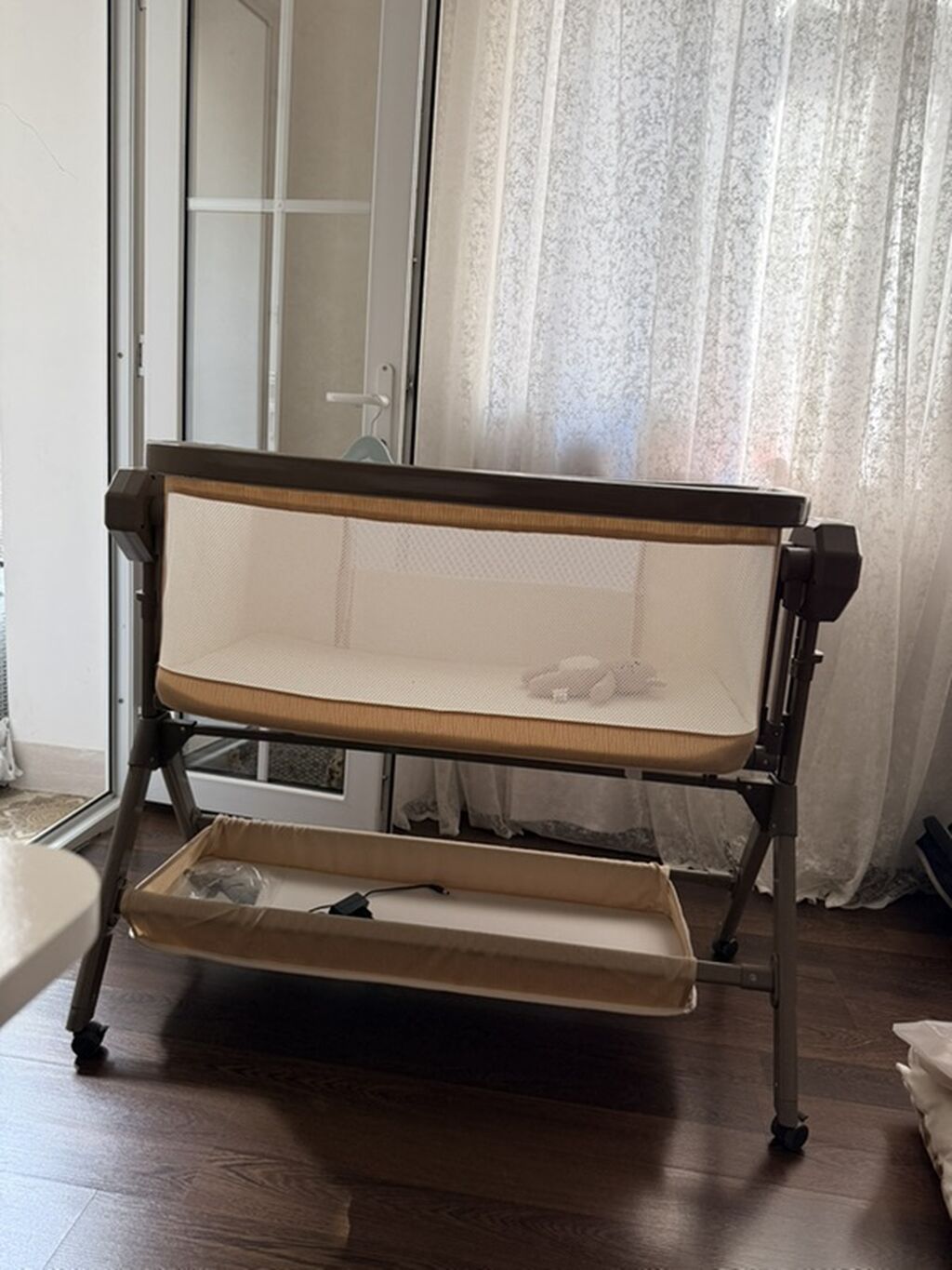Oğlan və qız üçün, İşlənmiş, Dördbucaq, Beşik, Dəstsiz, Matras ilə, Yellənmə mexanizmi ilə — Mebel, Xırdalan (6)