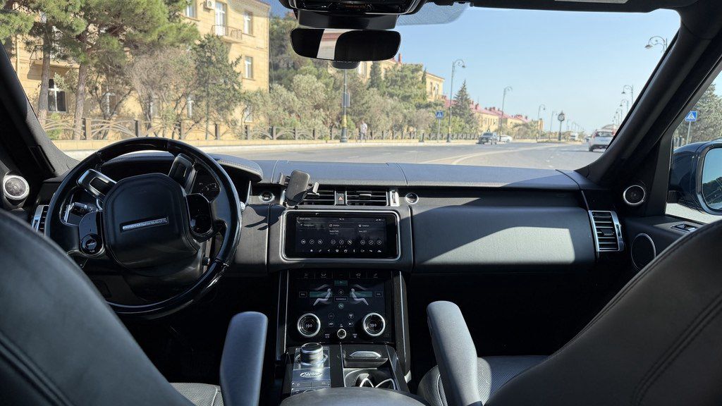 Land Rover Range Rover, 3.0 L, 2018 il, 189 000 km — Avtomobillər, Bakı (10)