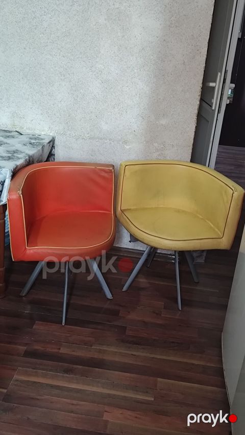 Kuxna stollari 2si birge 15azn. Yerleşir Hövsanda whatsapp