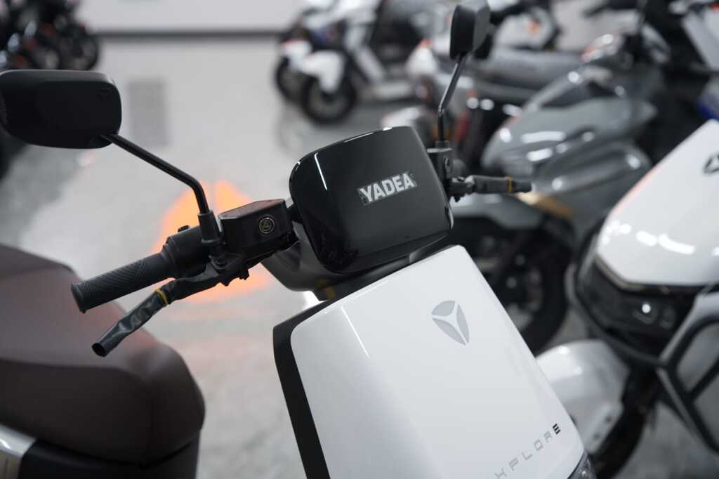 Yadea Epoc H+, 2.74 kWh, 2026 il, yeni — Mopedlər və skuterlər, Bakı (3)