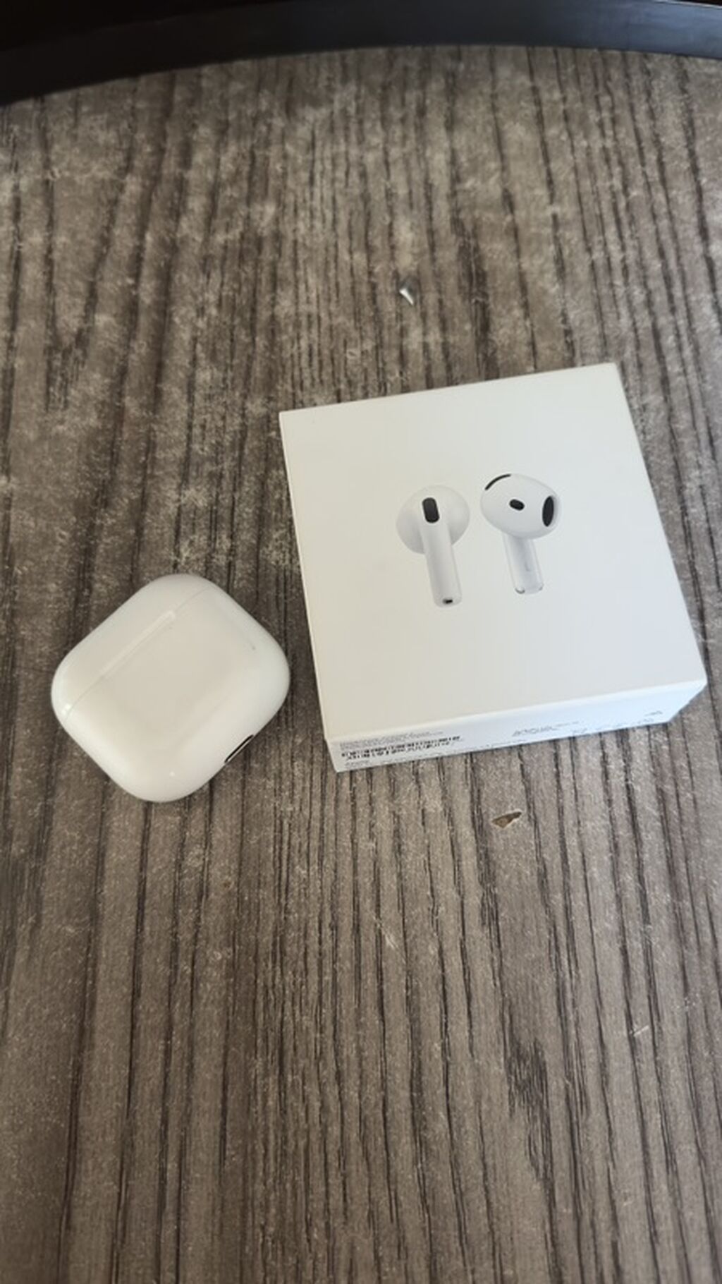 Apple AirPods 4 – simsiz qulaqlıq və şarj futlyarı - Model: AirPods 4 — Qulaqcıqlar, Bakı