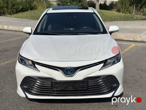 Toyota Camry, 2.5 L, 1.6 kWh, 2023 il, 49 000 km