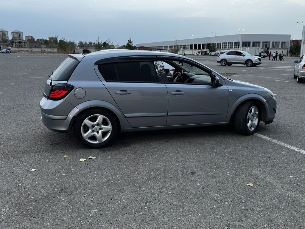 Opel Astra: 1.3 l 2008 il 374000 km Hetçbek — Avto, Gəncə (3)