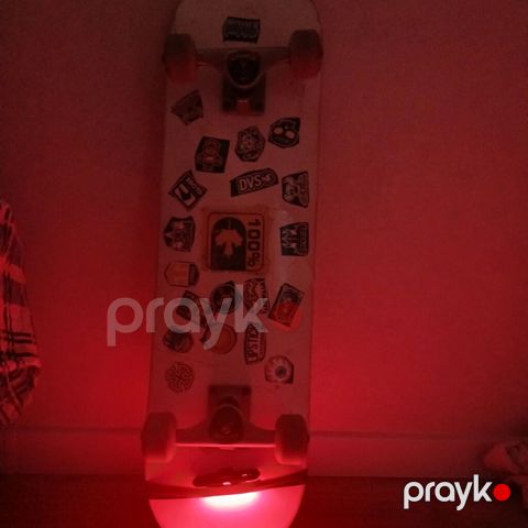 Heç bir problemi yoxdur tekerli yag kimidir Skateboard – tam ölçülü — Masazır