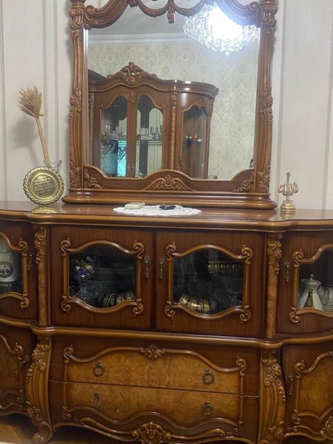 Klassik üslubda taxta qonaq otağı dəsti - Material: təbii ağac — Bakı