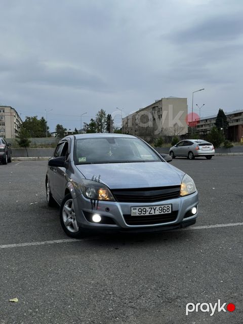 Opel Astra: 1.3 l 2008 il 374000 km Hetçbek