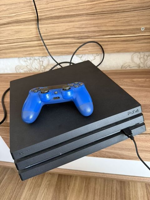 Sony PlayStation 4 Pro (PS4 Pro) oyun konsolu - Model: PS4 Pro, 4K — Masazır