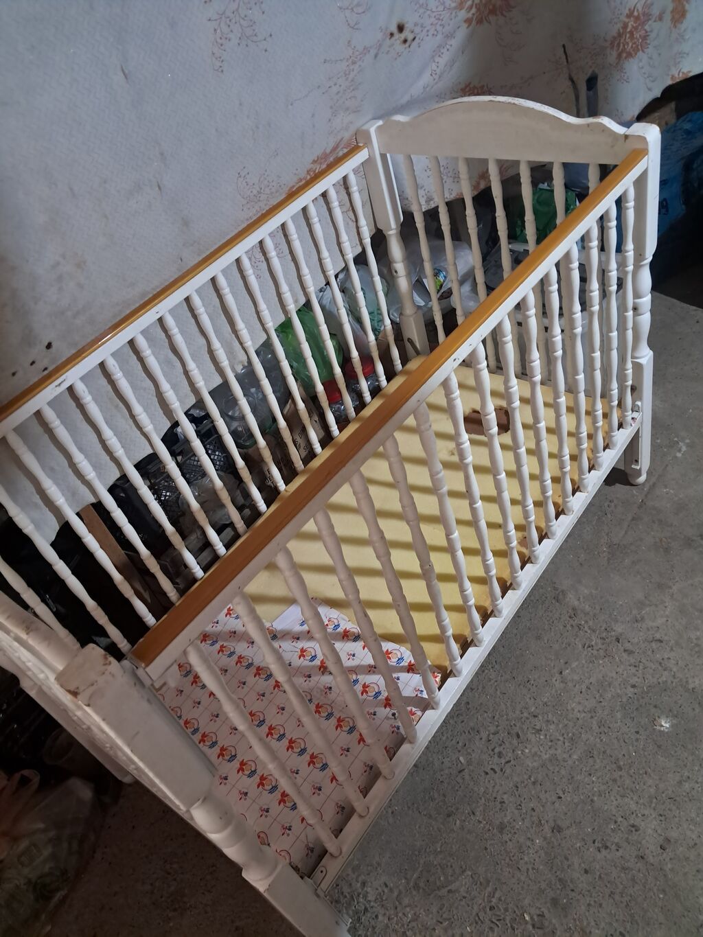 Ağ rəngli taxta beşik - Material: möhkəm taxta, dairəvi frezəli — Mebel, Masazır (3)