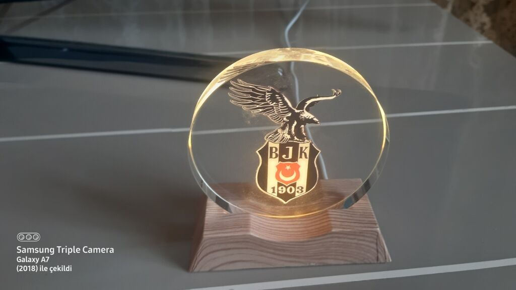 Məhsul: 3D Creative Visualization Lamp – BJK loqolu işıqlı dekor — İşıqlandırma, Xırdalan (2)