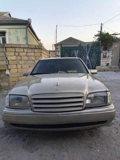 Mercedes C 220, 2.2 L, 1995 il, 420 000 km — Bakı