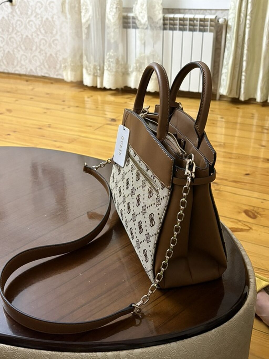 Guess qadın çantası - Model: Top-handle çanta, çıxarıla bilən uzun — Çantalar, Sumqayıt (4)