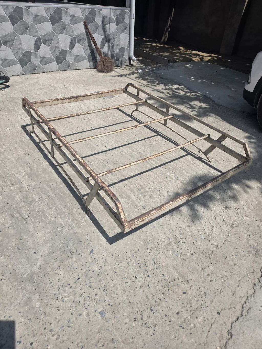 Resordan yglıb masqiviç ücün vazada gesirMetall baqaj üstü yük rəfi — Avto, Digah