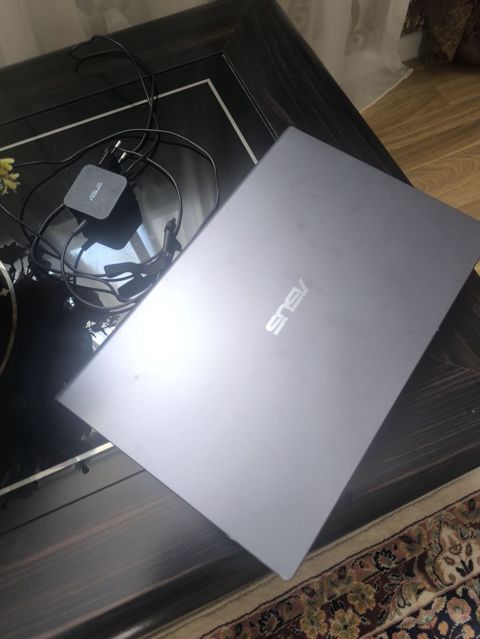 ASUS noutbuk + orijinal adapter - Model: ASUS Laptop seriyası — Masazır