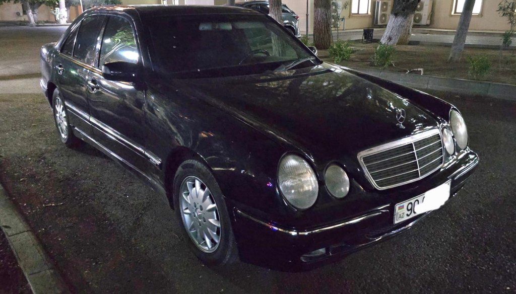 Mercedes E 220, 2.2 L, 2000 il, 287 452 km — Avtomobillər, Bakı (5)
