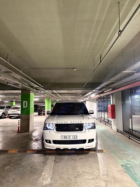 Land Rover Range Rover, 3.6 L, 2010 il, 200 000 km — Bakı