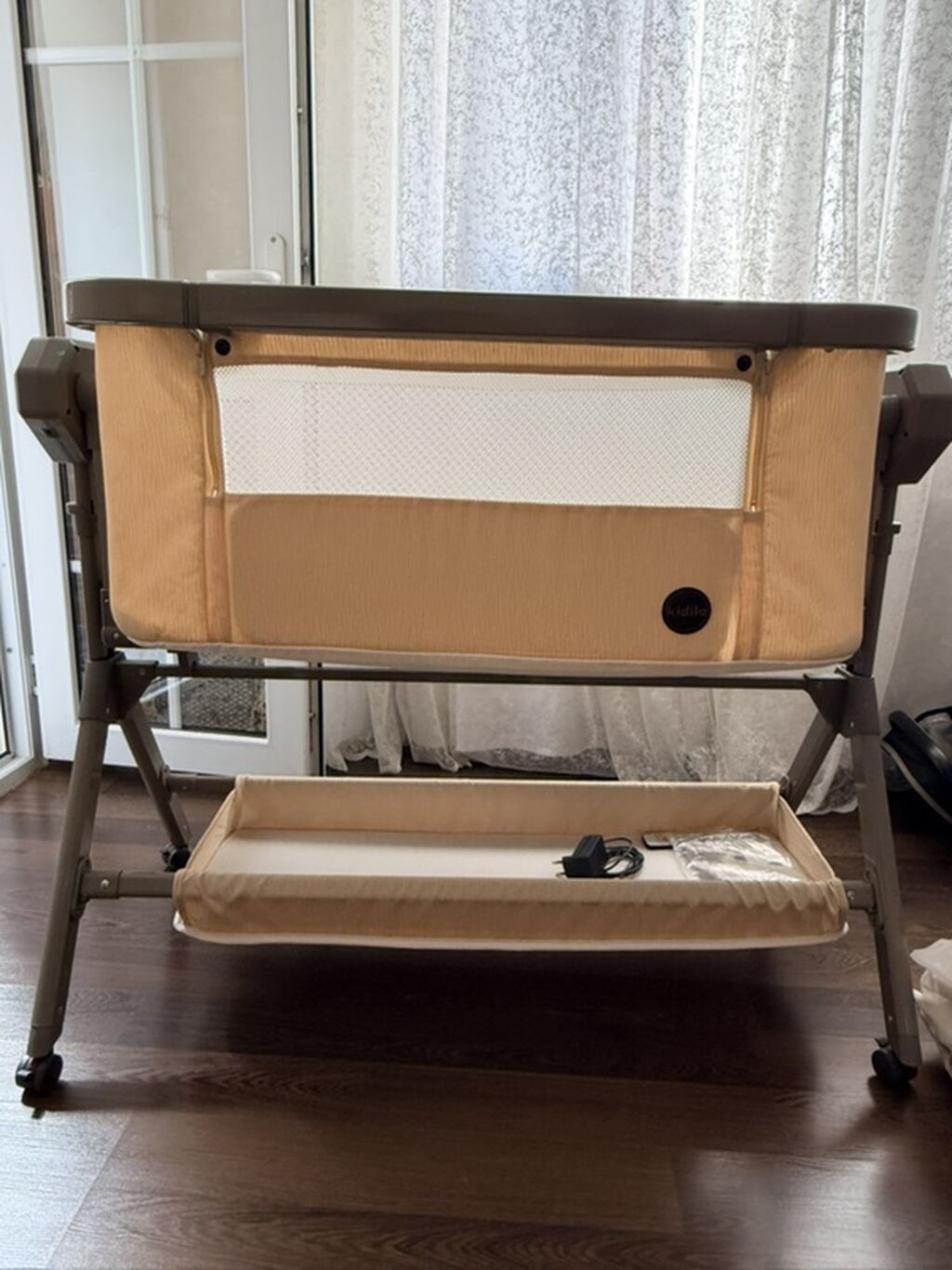 Oğlan və qız üçün, İşlənmiş, Dördbucaq, Beşik, Dəstsiz, Matras ilə, Yellənmə mexanizmi ilə — Mebel, Xırdalan (4)