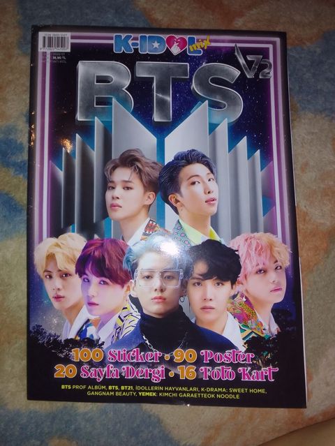 Məhsul: K-ıdol Mix – BTS V2 jurnalı və kolleksiya seti Təsvir — Digah
