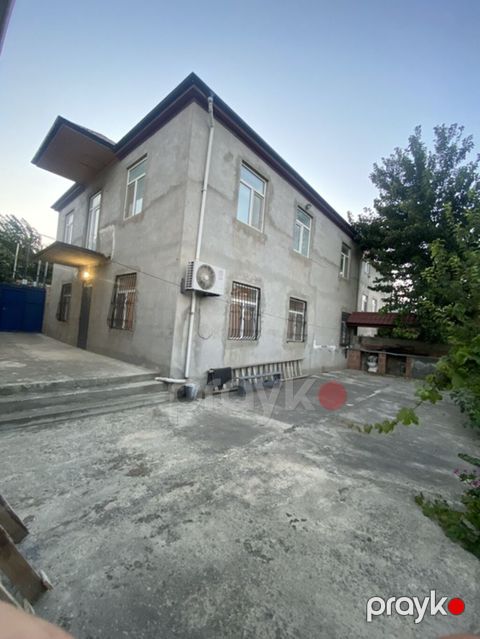 185 kv. m, 5 otaqlı, Kombi, Qaz, İşıq — Bakı