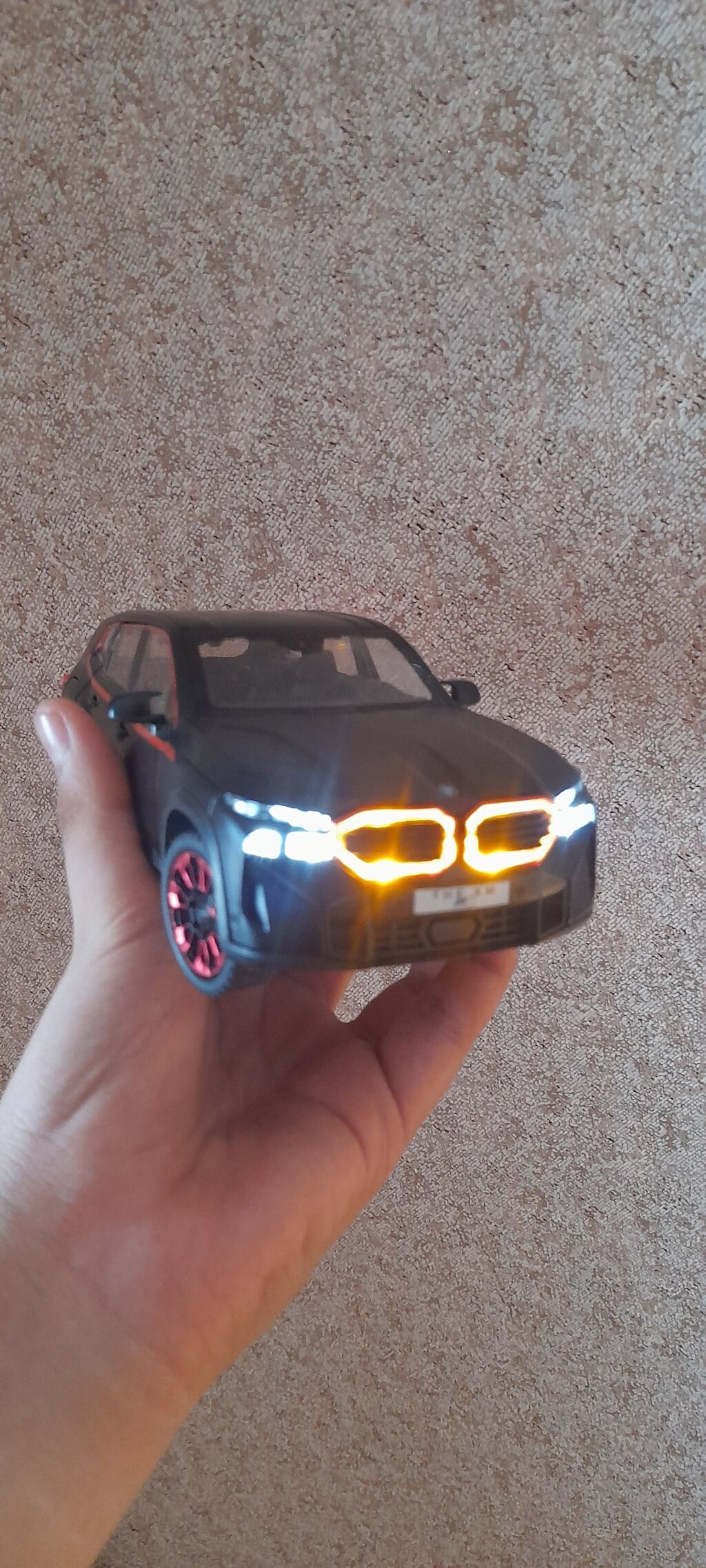 Bmw XM 1:24 Ölçü Label Model təzədir Hər yeri açılır səsləri işıqları — Mallar, Bakı (3)