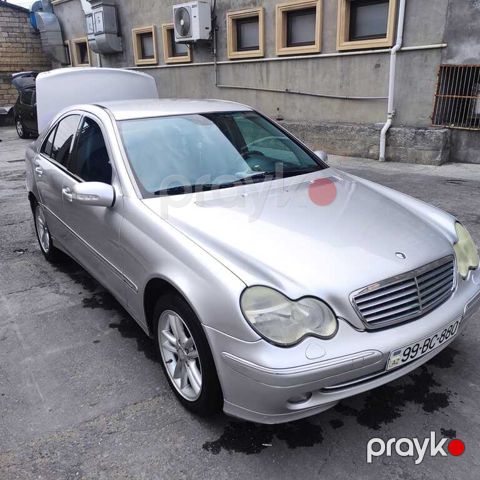 Mercedes C 200, 2.2 L, 2001 il, 111 000 km