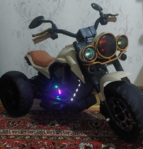 Motocikl satilir Qiymet 150 man 1 aydir alinib.Sadece usaq surmedi — Bakı