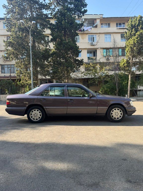 Mercedes 220 E, 2.2 L, 1993 il, 210 756 km — Avtomobillər, Bakı (5)