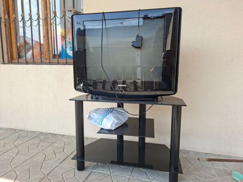 İşlənmiş Televizor Samsung 70" Ünvandan götürmə — Bakı