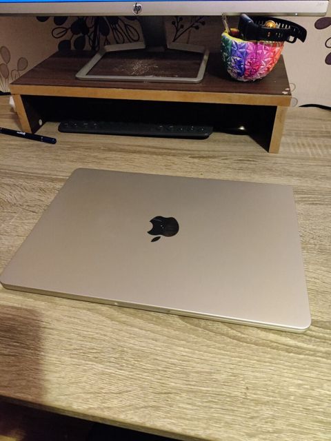 Apple MacBook Air M4, 256GB — Bakı