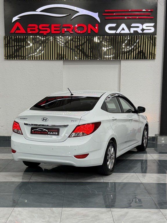 Hyundai Accent, 1.4 L, 2015 il, 179 000 km — Avtomobillər, Sumqayıt (11)