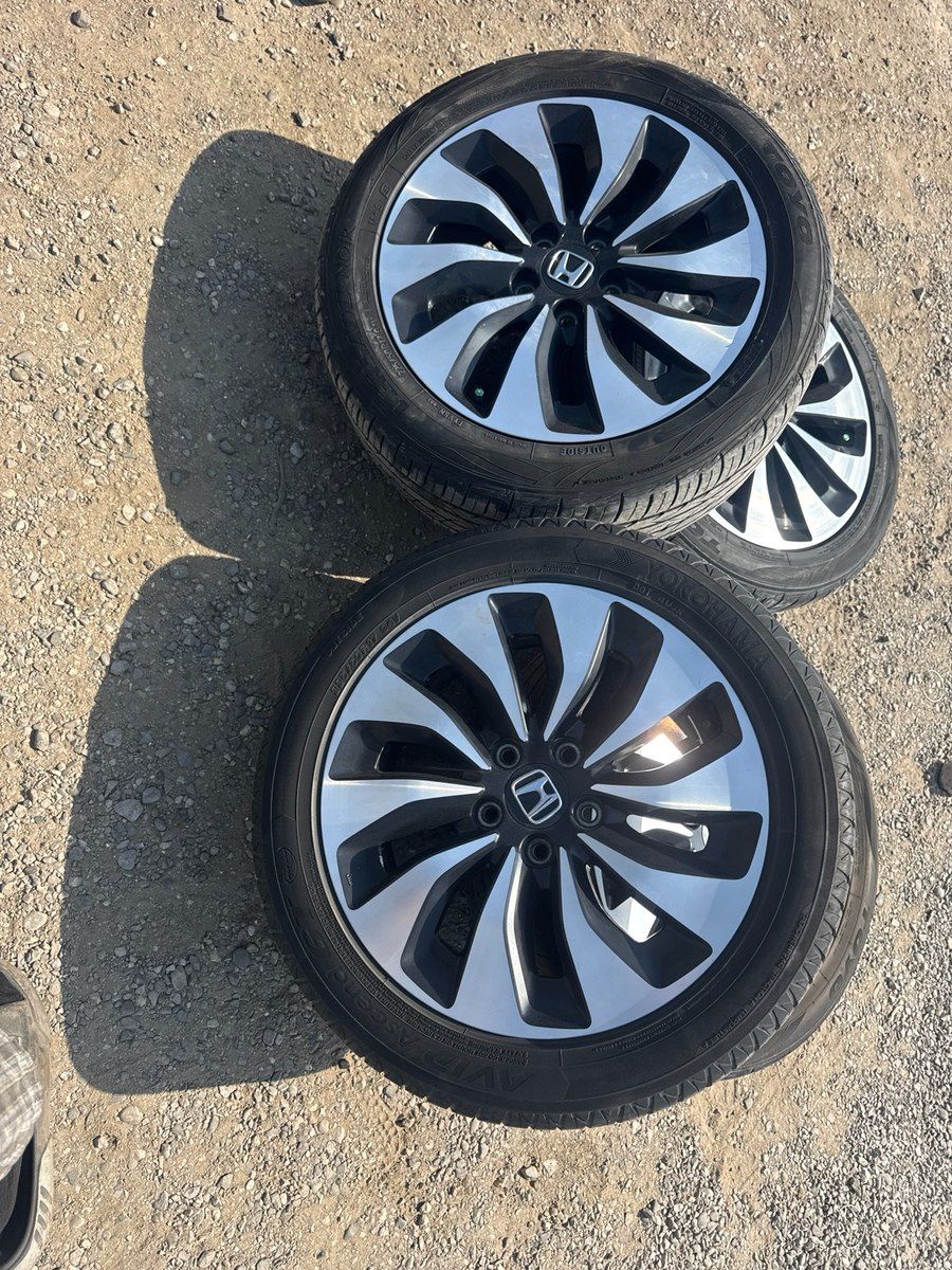Honda təkərləri R17 — Ehtiyat hissələri və aksesuarlar, Bakı (3)